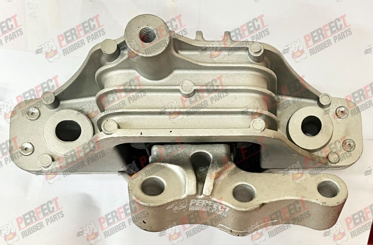 10231482 INSULATOR ENGINE