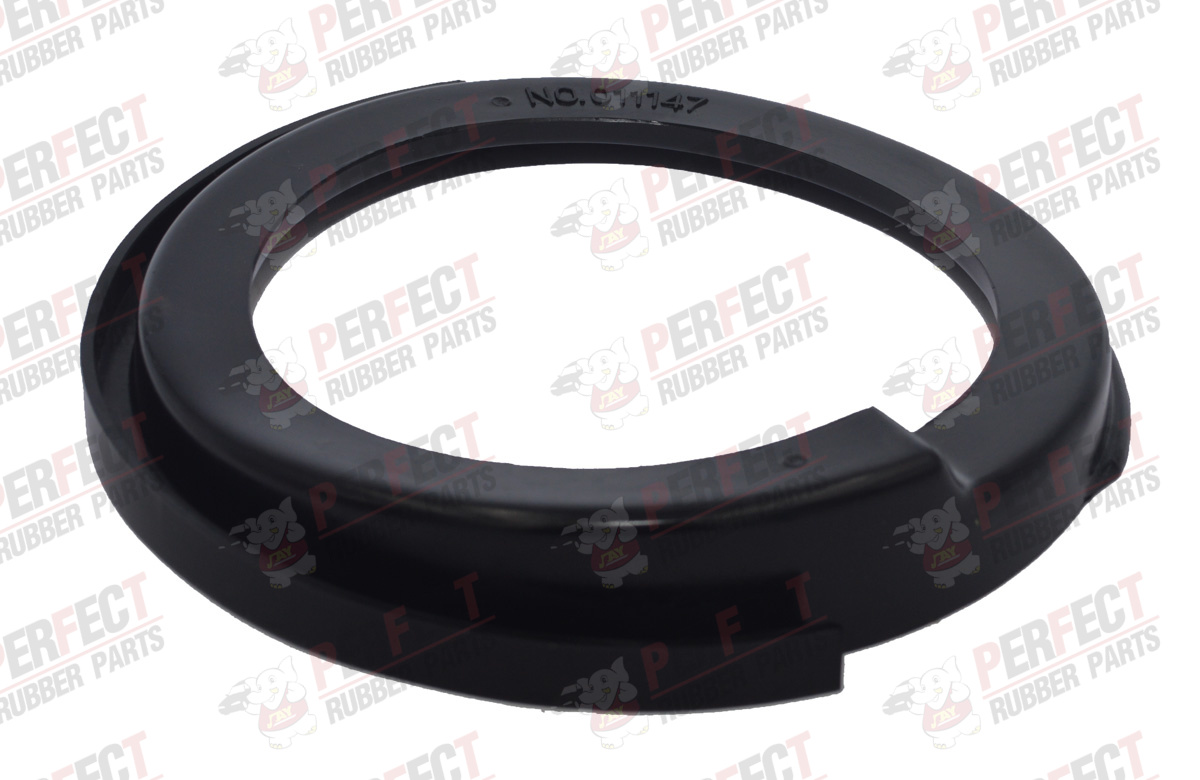 48258-32010 COIL SPRING RUBBER