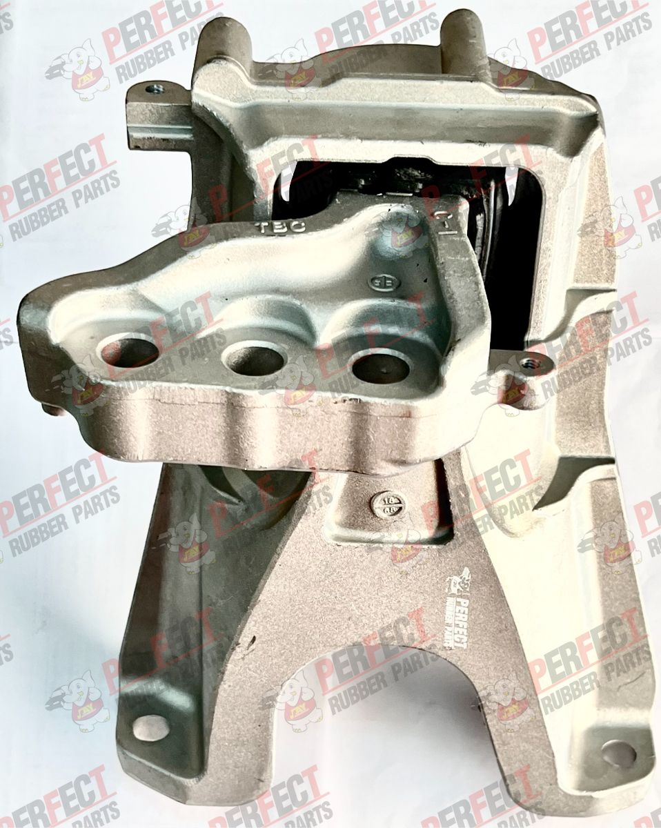 50820-TBC-A02 INSULATOR ENGINE