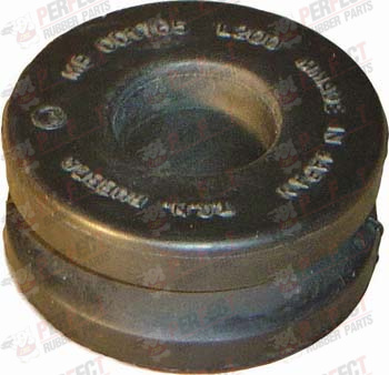 MB-001765 STRUT BAR RUBBER