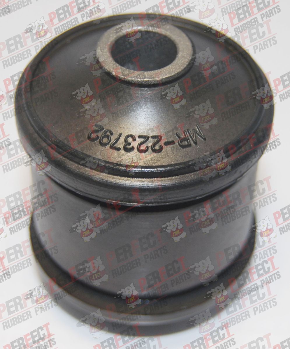 MB-223792 SUSPENSION BUSH